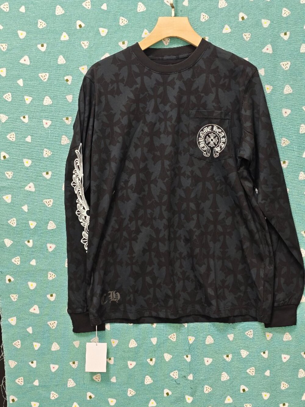 Men's Black All-Over Cross Print Long Sleeve T-Shirt, Horseshoe Pocket Graphic T